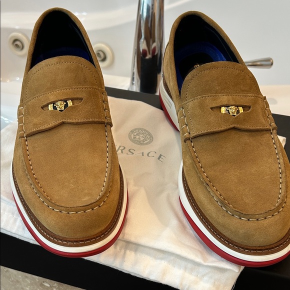 Versace Men's Brown Loafers with Gold Accent - Picture 1 of 6